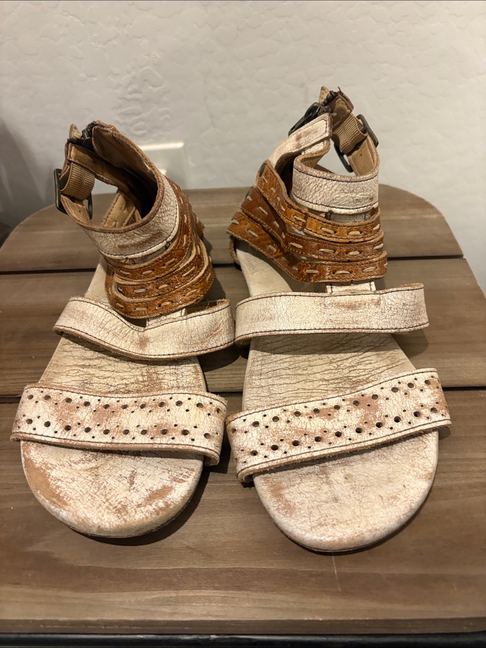 BED|STU Two-Tone Beige and Brown Leather Cutout Strap Sandals